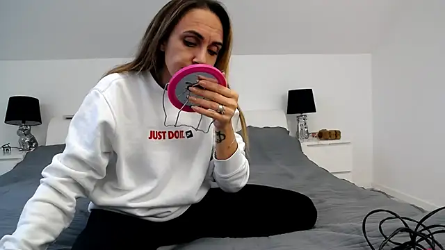 ArabianMalikah online show from 11/11/25, 06:35