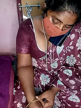 Jessi 25 online show from 11/29/25, 01:41