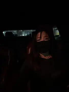 xiao-mo520 online show from 10/21/25, 09:21