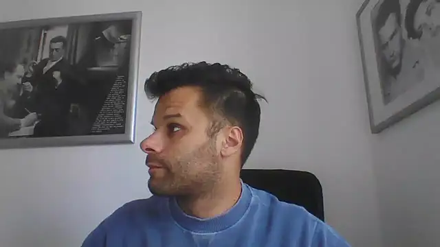 Snapshot of FROCETTO93 chatting on 10/08/25, 12:03 FROCETTO93 online show from 10/08/25, 12:03