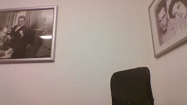 Snapshot of FROCETTO93 chatting on 10/10/25, 05:01 FROCETTO93 online show from 10/10/25, 05:01