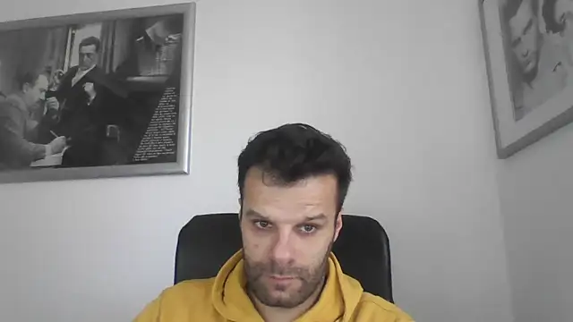 Snapshot of FROCETTO93 chatting on 11/06/25, 02:07 FROCETTO93 online show from 11/06/25, 02:07