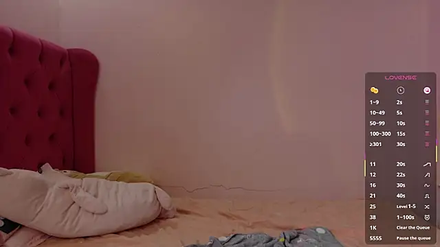 Serenaa rabbit online show from 09/15/25, 10:37