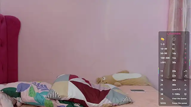 Serenaa rabbit online show from 09/19/25, 12:02