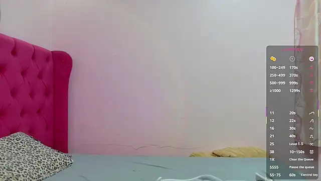 Serenaa rabbit online show from 10/12/25, 03:16