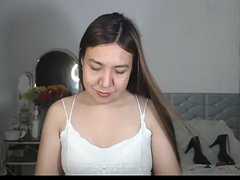 Snapshot of stellahugeX chatting on 11/11/25, 08:53 stellahugeX online show from 11/11/25, 08:53