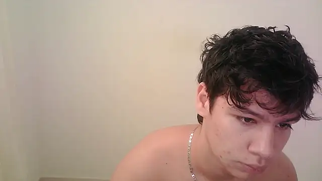 Snapshot of zeus_181 chatting on 11/20/25, 12:49 zeus 181 online show from 11/20/25, 12:49