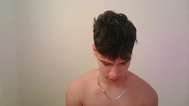 Snapshot of zeus_181 chatting on 11/24/25, 12:49 zeus 181 online show from 11/24/25, 12:49