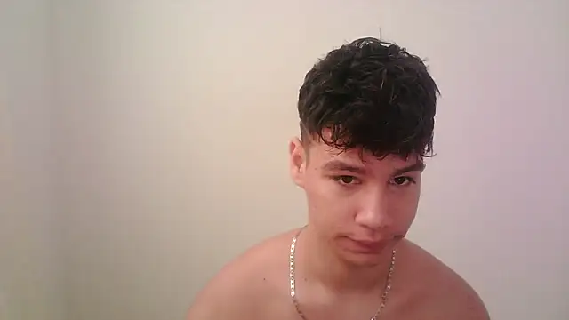 Snapshot of zeus_181 chatting on 11/27/25, 01:13 zeus 181 online show from 11/27/25, 01:13