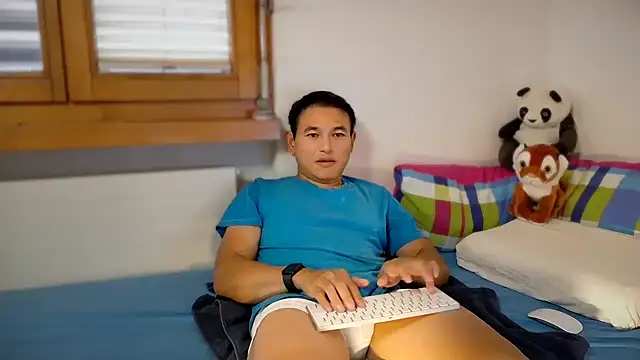 Snapshot of AsianBoy_WhiteDaddy chatting on 06/02/26, 02:08 AsianBoy WhiteDaddy online show from 06/02/26, 02:08