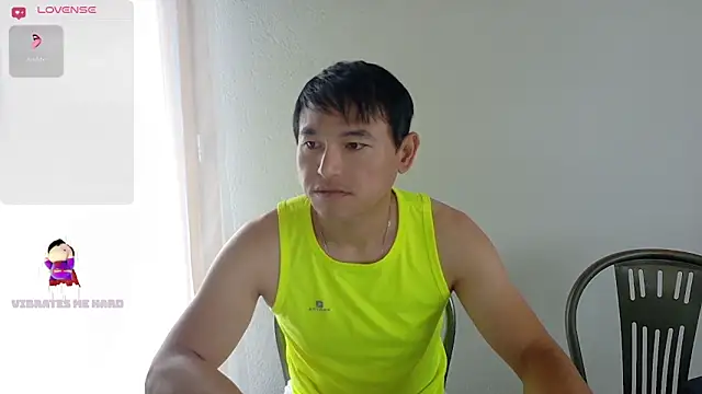 Snapshot of AsianBoy_WhiteDaddy chatting on 06/10/26, 05:28 AsianBoy WhiteDaddy online show from 06/10/26, 05:28