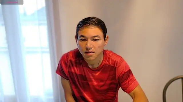 Snapshot of AsianBoy_WhiteDaddy chatting on 06/12/26, 05:06 AsianBoy WhiteDaddy online show from 06/12/26, 05:06