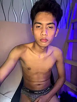 Demure Asian143 online show from 09/25/25, 03:49