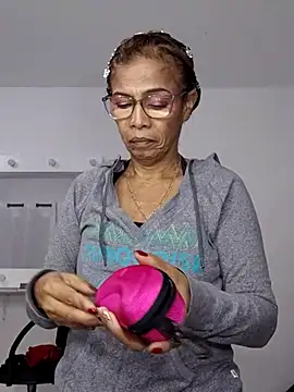 Merybeks online show from 10/02/25, 10:33