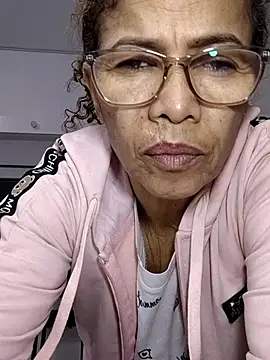 Merybeks online show from 12/15/25, 10:41