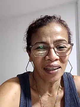 Snapshot of Merybeks chatting on 05/11/26, 02:45 Merybeks online show from 05/11/26, 02:45