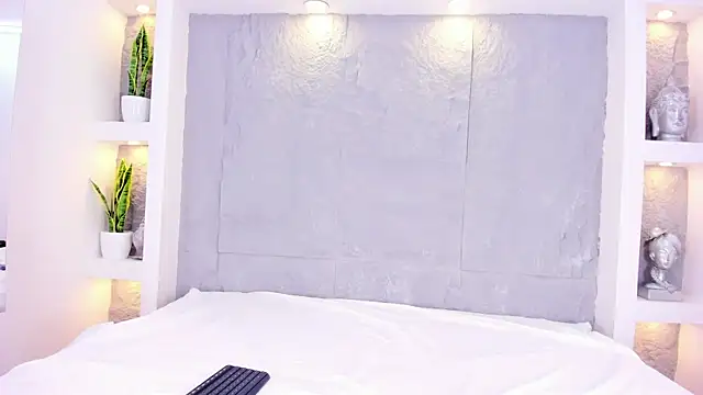 LovelyEyesx online show from 06/09/26, 05:02