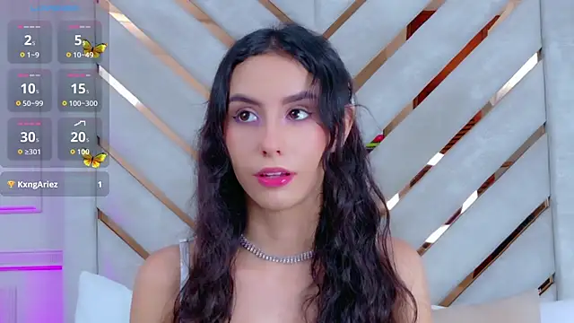 Snapshot of Sarah-Grace chatting on 11/15/25, 02:42 Sarah-Grace online show from 11/15/25, 02:42