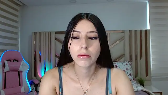 Snapshot of violett_star1 chatting on 03/17/26, 12:41 violett star1 online show from 03/17/26, 12:41