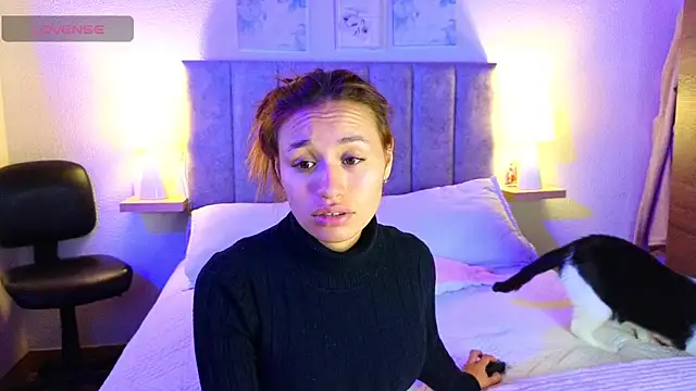 Snapshot of juliana-mancini chatting on 11/05/25, 06:19 juliana-mancini online show from 11/05/25, 06:19