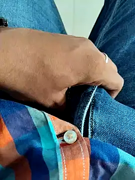 ddllrr224 online show from 11/04/25, 07:40