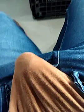 ddllrr224 online show from 12/20/25, 09:16