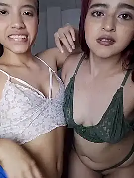 Snapshot of nea-dulce chatting on 10/18/25, 05:32 nea-dulce online show from 10/18/25, 05:32