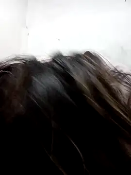 Snapshot of Miranda_sexlove_ chatting on 10/23/25, 03:33 Miranda sexlove online show from 10/23/25, 03:33