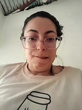 Snapshot of Miranda_sexlove_ chatting on 11/20/25, 06:18 Miranda sexlove online show from 11/20/25, 06:18