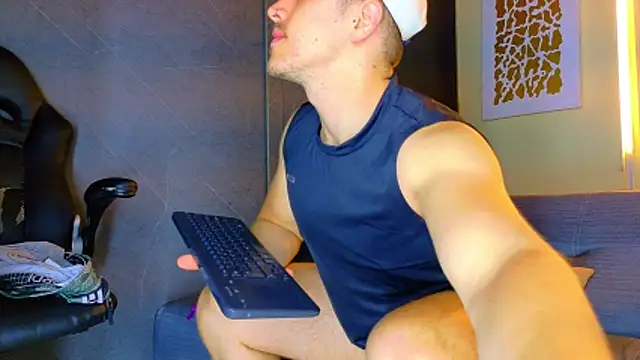ALANNFERRER online show from 06/30/26, 10:38