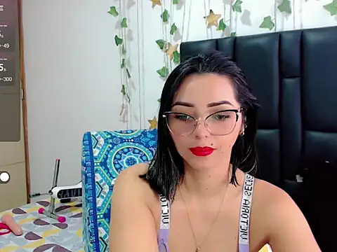 sara arias00 online show from 09/18/25, 01:13