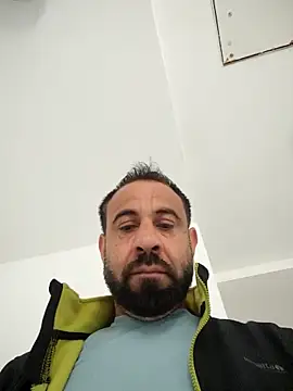 Snapshot of mykelem chatting on 05/17/26, 09:38 mykelem online show from 05/17/26, 09:38