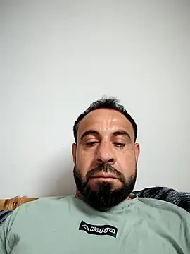 Snapshot of mykelem chatting on 05/19/26, 05:52 mykelem online show from 05/19/26, 05:52