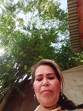 Snapshot of Perverted-Dirty-Mother chatting on 09/25/25, 02:10 Perverted-Dirty-Mother online show from 09/25/25, 02:10