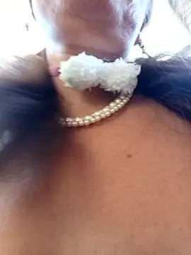 Snapshot of Perverted-Dirty-Mother chatting on 10/04/25, 02:48 Perverted-Dirty-Mother online show from 10/04/25, 02:48