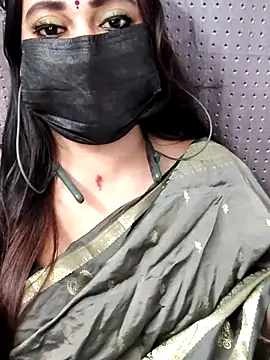 Snapshot of Cutie_nila26 chatting on 10/29/25, 05:10 Cutie nila26 online show from 10/29/25, 05:10