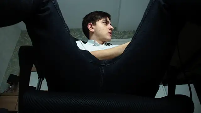 FelixStarkk online show from 09/28/25, 04:40