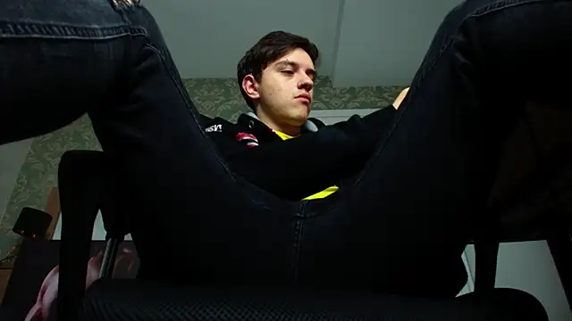 FelixStarkk online show from 09/30/25, 04:28