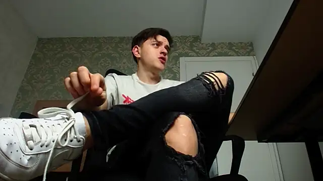 Snapshot of FelixStarkk chatting on 11/14/25, 05:39 FelixStarkk online show from 11/14/25, 05:39