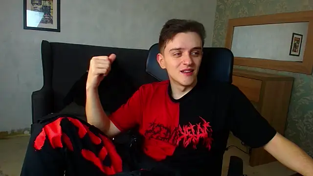 Snapshot of FelixStarkk chatting on 12/05/25, 04:43 FelixStarkk online show from 12/05/25, 04:43