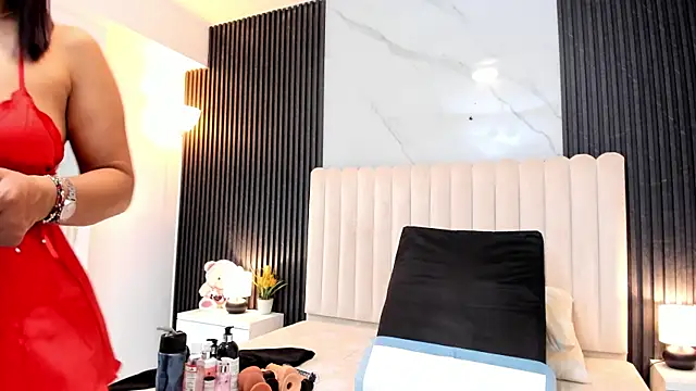 Samantha Claus online show from 11/12/25, 04:02