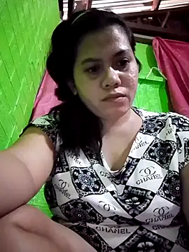 Snapshot of phoenix_1994 chatting on 11/15/25, 05:38 phoenix 1994 online show from 11/15/25, 05:38