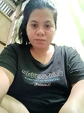 Snapshot of phoenix_1994 chatting on 12/21/25, 11:39 phoenix 1994 online show from 12/21/25, 11:39