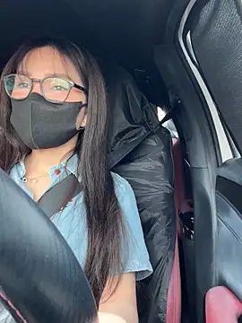 Linh 2004 online show from 09/30/25, 05:01