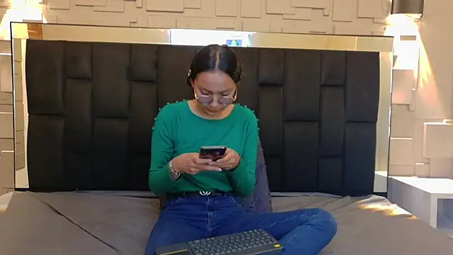 Snapshot of katalina07_1 chatting on 11/07/25, 03:01 katalina07 1 online show from 11/07/25, 03:01