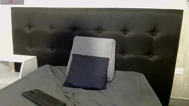 Snapshot of katalina07_1 chatting on 12/13/25, 07:53 katalina07 1 online show from 12/13/25, 07:53