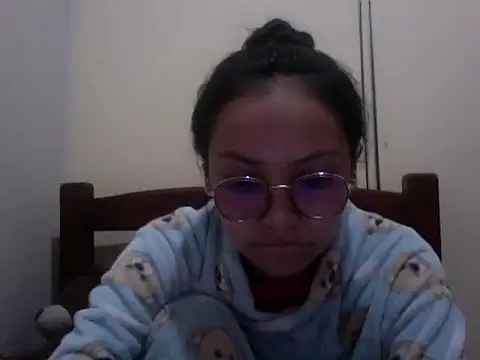 Snapshot of katalina07_1 chatting on 01/12/26, 02:11 katalina07 1 online show from 01/12/26, 02:11