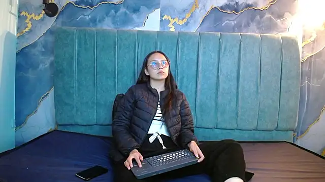 Snapshot of katalina07_1 chatting on 02/24/26, 03:21 katalina07 1 online show from 02/24/26, 03:21