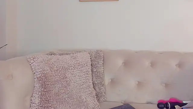 Emilly Beaumont online show from 05/31/26, 06:09