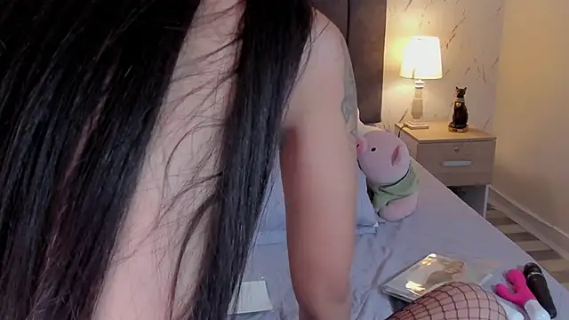 Emilly Beaumont online show from 06/20/26, 01:52